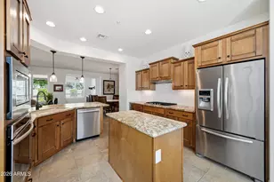 28582 N 127th Ln, Peoria, AZ 85383 - Photo 7