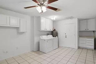 9850 W Emberwood Dr, Sun City, AZ 85351 - Photo 23