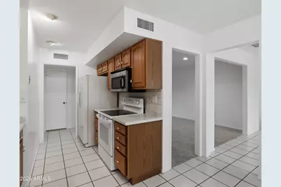9850 W Emberwood Drive, Sun City, AZ 85351 - Photo 13