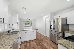 868 E Laredo St, Chandler, AZ 85225 - Photo 9