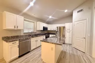 273 E Chicory Pl, San Tan Valley, AZ 85143 - Photo 9