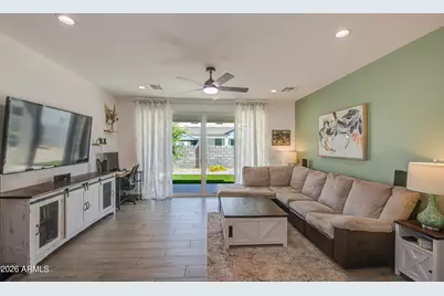 266 E Leland Road, San Tan Valley, AZ 85140 - Photo 11