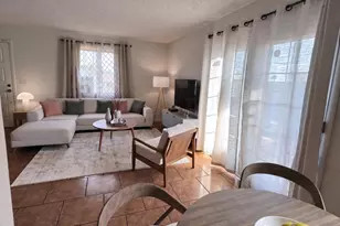 10201 N 8th Pl, Phoenix, AZ 85020 - Photo 3