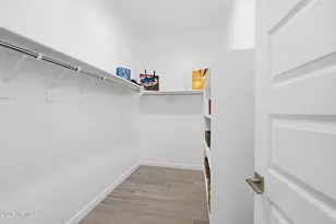 21718 N 58th St, Phoenix, AZ 85054 - Photo 9