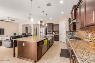193 E Cres Pl, Chandler, AZ 85249 - Photo 7