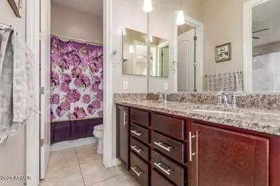 193 E Crescent Place, Chandler, AZ 85249 - Photo 17