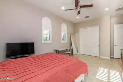 193 E Crescent Place, Chandler, AZ 85249 - Photo 15