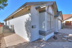 1862 N Center Ave, Casa Grande, AZ 85122 - Photo 3