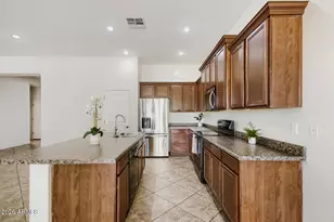 18188 W Paradise Ln, Surprise, AZ 85388 - Photo 5