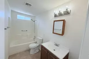 1614 N 72nd Ln, Phoenix, AZ 85035 - Photo 9