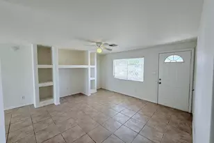 1614 N 72nd Ln, Phoenix, AZ 85035 - Photo 7