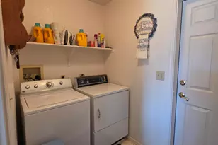 8241 W Cypress Point Cir, Arizona City, AZ 85123 - Photo 11