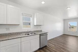 9346 W Raven Dr, Arizona City, AZ 85123 - Photo 9