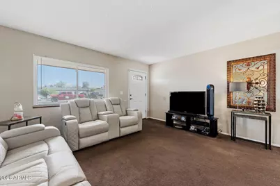 540 E Garnet Avenue, Mesa, AZ 85204 - Photo 3