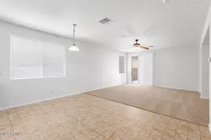 12096 W Eagle Ridge Ln, Peoria, AZ 85383 - Photo 5