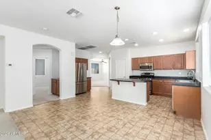 12096 W Eagle Ridge Ln, Peoria, AZ 85383 - Photo 7