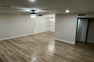 10442 W Tropicana Cir, Sun City, AZ 85351 - Photo 11