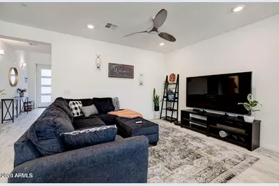 300 N Gila Springs Boulevard #Unit 207, Chandler, AZ 85226 - Photo 7