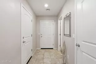 6919 E Peralta Cir, Mesa, AZ 85212 - Photo 13