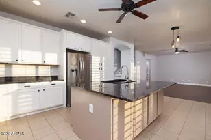 18469 W Sunnyslope Ln, Waddell, AZ 85355 - Photo 9