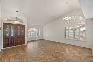 5709 E Gelding Dr, Scottsdale, AZ 85254 - Photo 5
