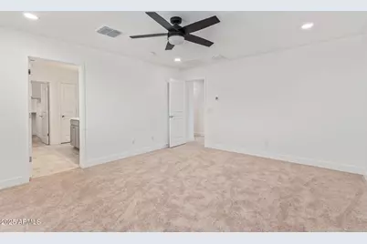 8931 W Colter Street, Glendale, AZ 85305 - Photo 9