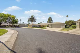 10206 W Forrester Dr, Sun City, AZ 85351 - Photo 5