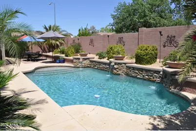 2438 W Cavedale Drive, Phoenix, AZ 85085 - Photo 31