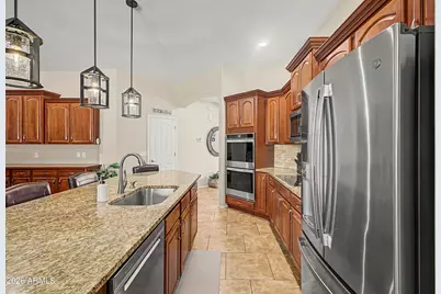 2438 W Cavedale Drive, Phoenix, AZ 85085 - Photo 5