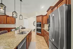2438 W Cavedale Dr, Phoenix, AZ 85085 - Photo 5