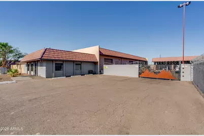7818 N 68th Avenue, Glendale, AZ 85303 - Photo 9