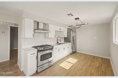 1351 N 39th Avenue, Phoenix, AZ 85009 - Photo 9