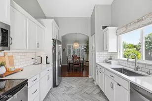 4007 W Rose Garden Ln, Glendale, AZ 85308 - Photo 9