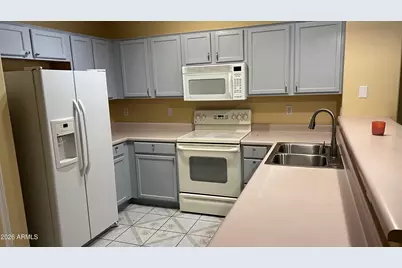 11178 W Manzanita Drive, Peoria, AZ 85345 - Photo 3