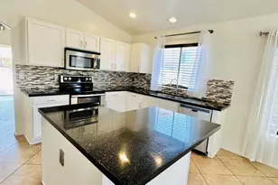 192 N 222nd Dr, Buckeye, AZ 85326 - Photo 5
