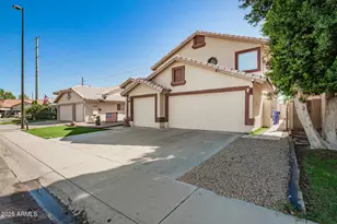 1921 E Marquette Dr, Gilbert, AZ 85234 - Photo 3