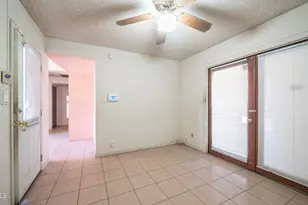 1951 E Marguerite Ave, Phoenix, AZ 85040 - Photo 7
