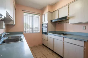 1951 E Marguerite Ave, Phoenix, AZ 85040 - Photo 9