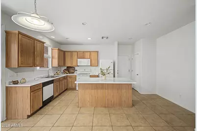 9 N 88th Drive, Tolleson, AZ 85353 - Photo 9