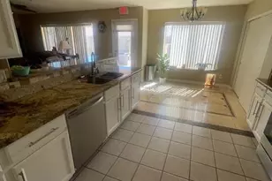 607 W Villa Rita Dr, Phoenix, AZ 85023 - Photo 23