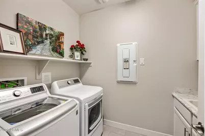 2948 E Tina Drive, Phoenix, AZ 85050 - Photo 17