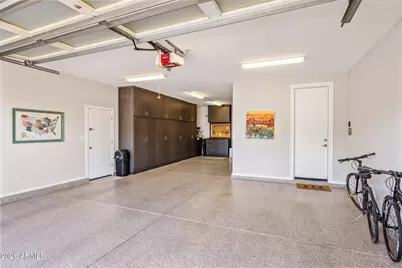 2948 E Tina Drive, Phoenix, AZ 85050 - Photo 39
