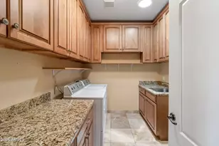 17269 N Coyote Lakes Pkwy, Surprise, AZ 85378 - Photo 31