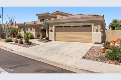 17269 N Coyote Lakes Parkway, Surprise, AZ 85378 - Photo 3