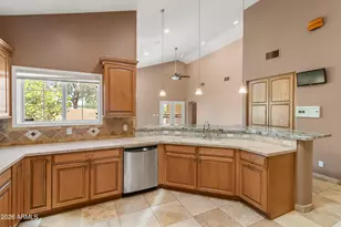 17269 N Coyote Lakes Pkwy, Surprise, AZ 85378 - Photo 35