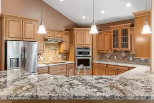 17269 N Coyote Lakes Pkwy, Surprise, AZ 85378 - Photo 33