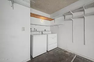 4649 E Cheyenne Dr, Phoenix, AZ 85044 - Photo 33