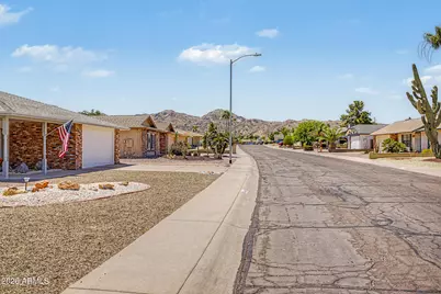 4649 E Cheyenne Drive, Phoenix, AZ 85044 - Photo 3