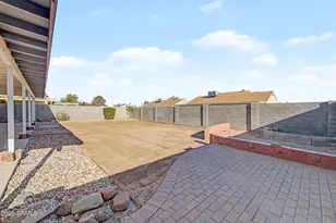 1455 W Mohawk Ln, Phoenix, AZ 85027 - Photo 25