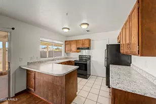 1455 W Mohawk Ln, Phoenix, AZ 85027 - Photo 7